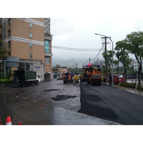 路面柏油瀝青舖設工程 路面柏油瀝青舖設工程