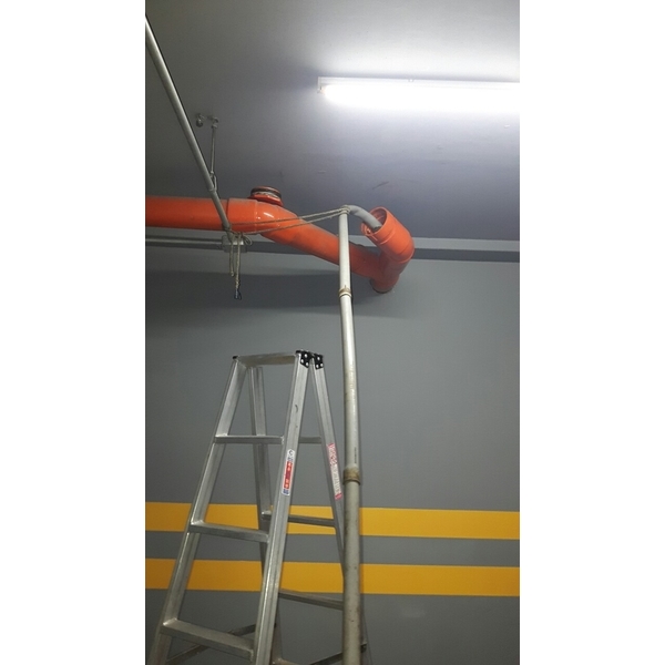 疏通水平吊管排水