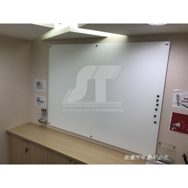 防眩光玻璃 磁性玻璃 投影玻璃白板 歡迎訂做 美觀耐用 商業空間 玻璃施工