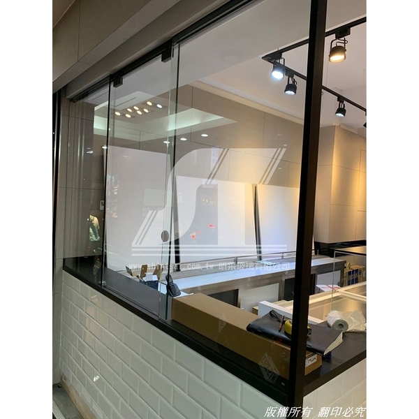 玻璃工程 飲料店玻璃 台北玻璃 新北玻璃 玻璃工程 飲料店玻璃 台北玻璃 新北玻璃