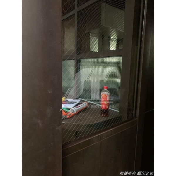 鋼絲玻璃 黑框拉門 鐵框拉門 細鋁框懸吊門 鋼絲玻璃 黑框拉門 鐵框拉門 細鋁框懸吊門