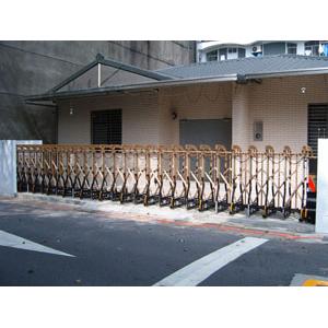 伸縮門-碩立停車設備股份有限公司