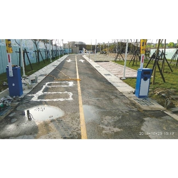 傑和機電 數位柵欄機直臂式NB-520-碩立停車設備股份有限公司