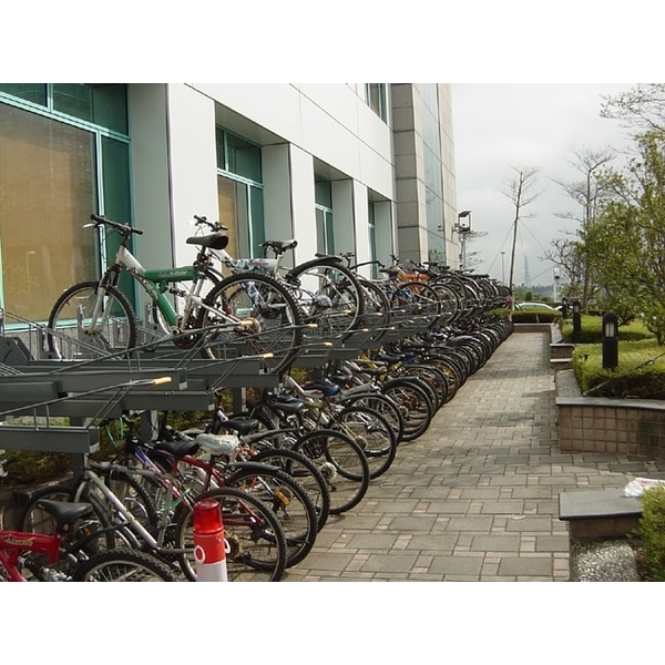 致茂 雙層腳踏車位架-碩立停車設備股份有限公司
