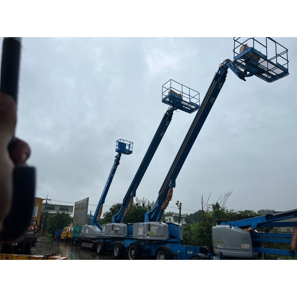 高空作業車 高空作業車