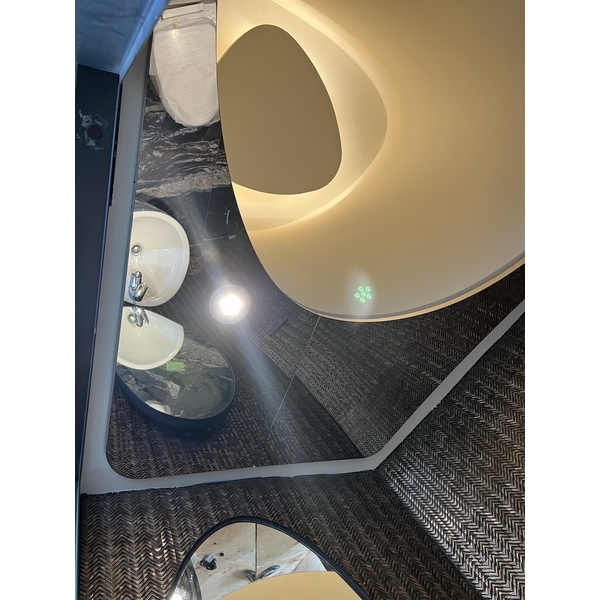 不鏽鋼密接鏡面天花板-高米金屬鍛造有限公司