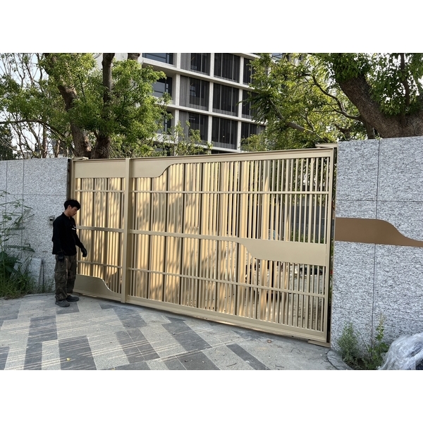 格柵大門 格柵大門-高米金屬鍛造有限公司