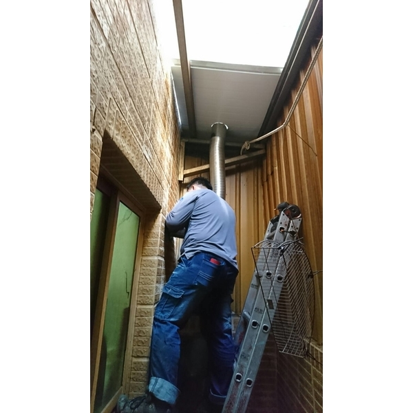 後陽台浪板更換完成-興泰工程行