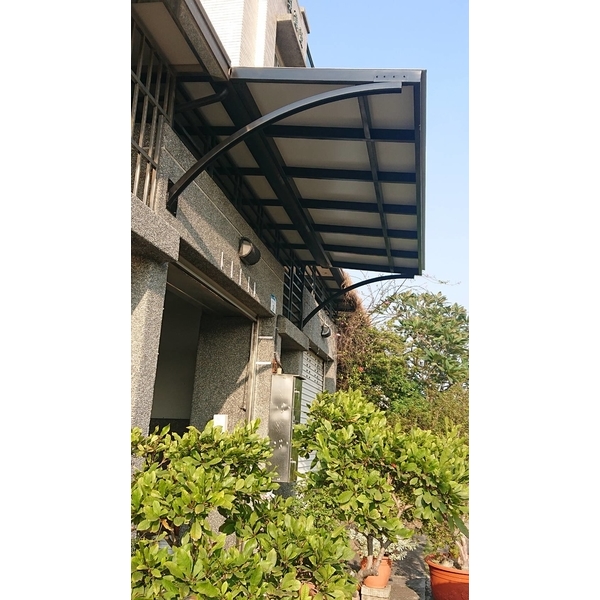 採光罩加雨遮-興泰工程行