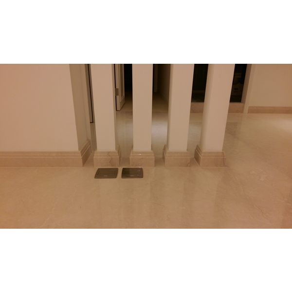踢腳板及地坪