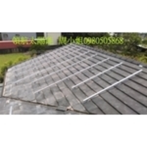 桃園市大園區9.1KW透天屋頂太陽能發電系統 <琉璃鋼瓦平舖型>-領航節能科技有限公司