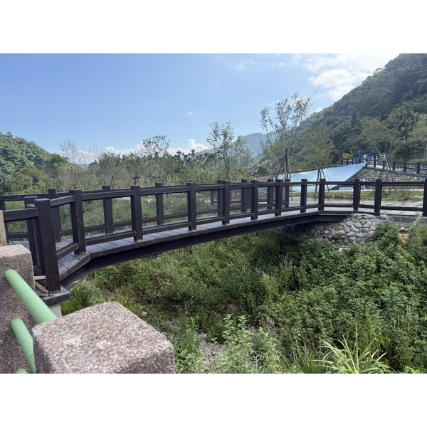 仿枕木橋-三榮建材工業股份有限公司