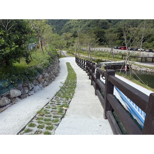 仿枕木欄杆-三榮建材工業股份有限公司