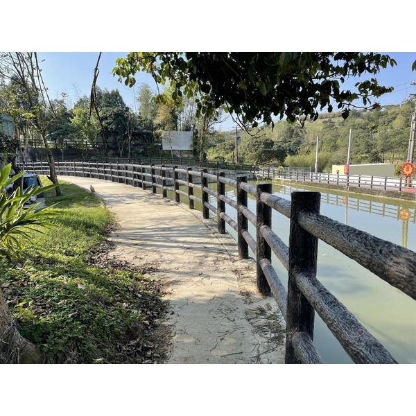 仿櫟木欄杆 仿櫟木欄杆