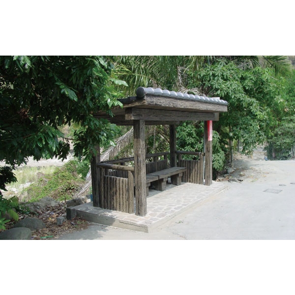 特定候車亭-三榮建材工業股份有限公司