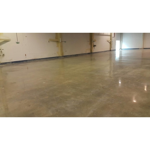 舊水泥地坪倉儲廠房翻新-紳義工程行