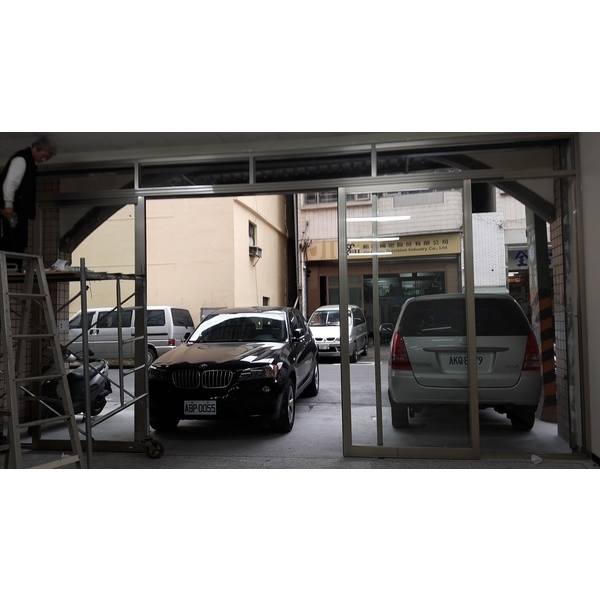 鋁製店面門1 鋁製店面門1