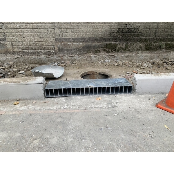 不鏽鋼水溝蓋-育鴻工程行