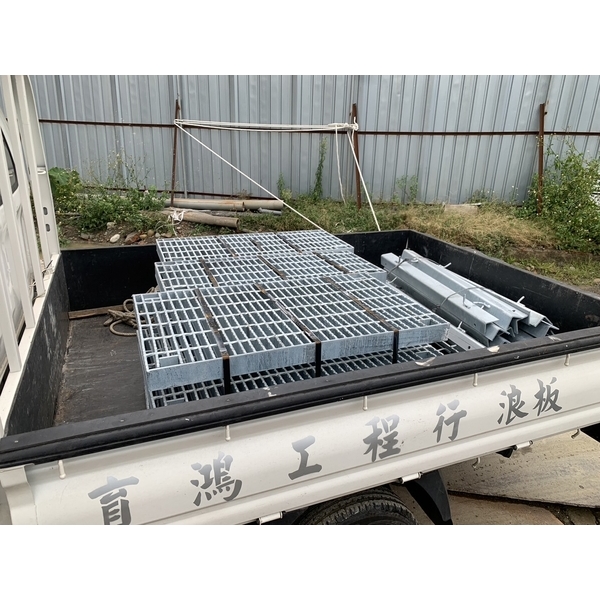 不鏽鋼水溝蓋-育鴻工程行