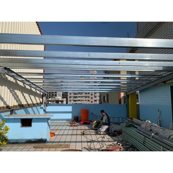 頂樓鐵皮屋搭建-育鴻工程行
