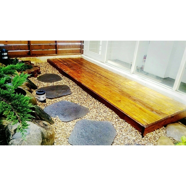 庭園南方松地板舖設 庭園南方松地板舖設