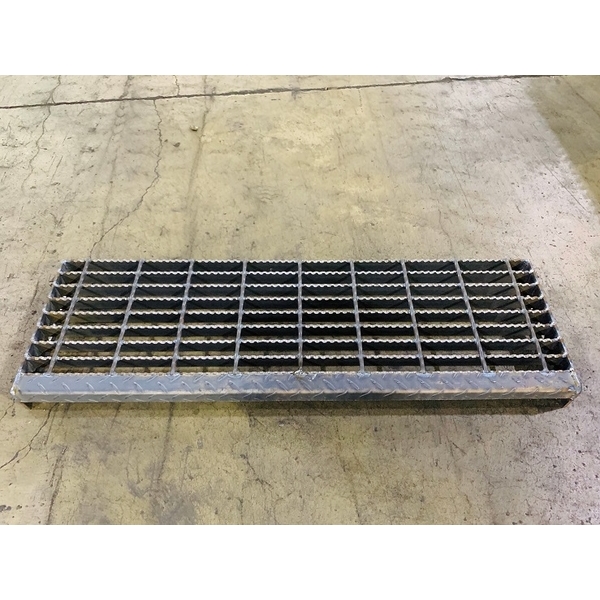 Serrated Tread