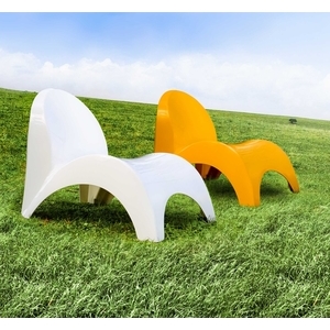 線條勾勒出植物性線條的流暢柔美-LAGOON