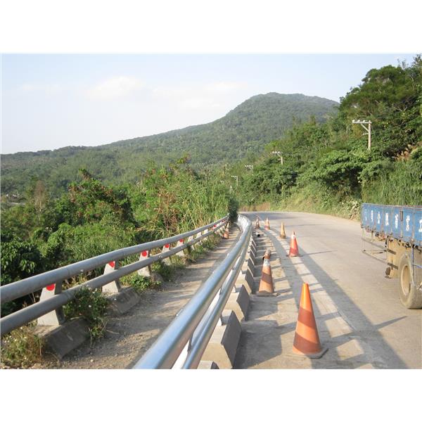 雙層鋼管護欄-子強金屬工業有限公司