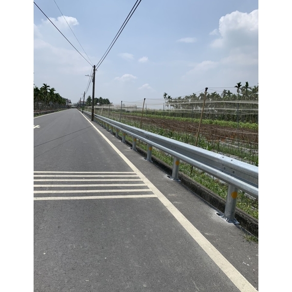 鋼板護欄