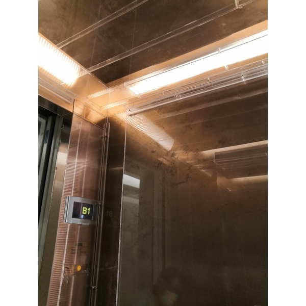 電梯壓克力保護-華光廣告公司