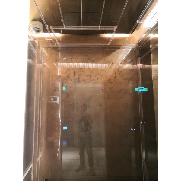 電梯壓克力保護-華光廣告公司