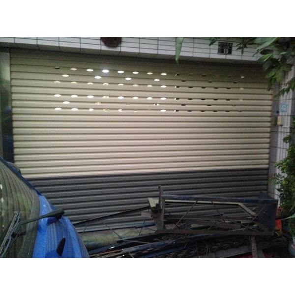 快速捲門