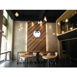 商業空間餐廳主牆挑高空間人造輕質石牆,無須泥作快速上牆,無石材重量施做困擾-美綠裝飾建材有限公司