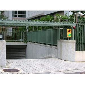 車道LED紅綠燈《型號：GLXA》【黃色直立式】【規格說明書】中型16公分-曆達實業有限公司