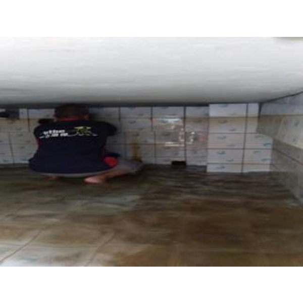 新南國小水塔清洗中 新南國小水塔清洗中