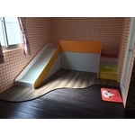 遊戲室木地板