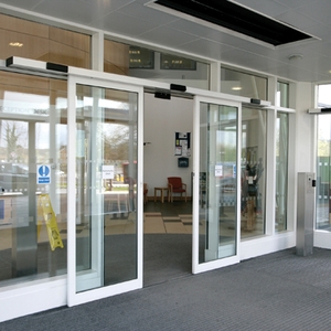 平移式自動門 Automatic Sliding Door-諾司實業股份有限公司