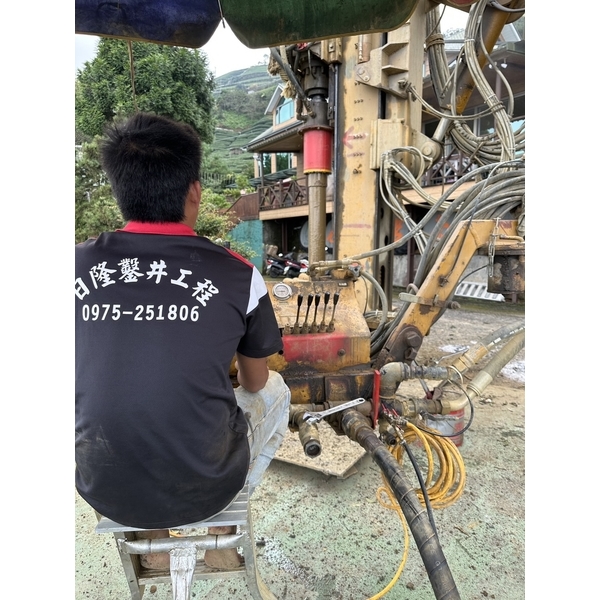 鑿井工程