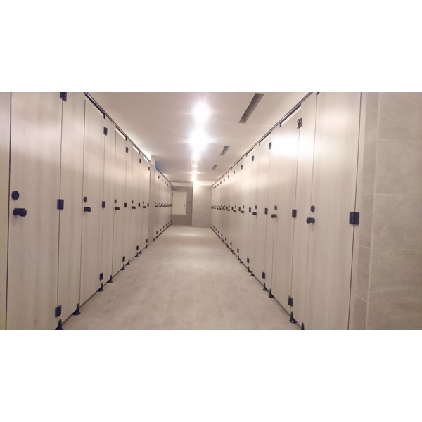 廁所隔間搗擺-承品工程行