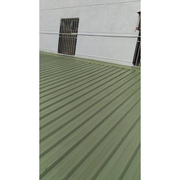 外牆防水，欄杆除鏽上漆，鐵皮噴漆，鐵門噴漆-立群油漆工程行