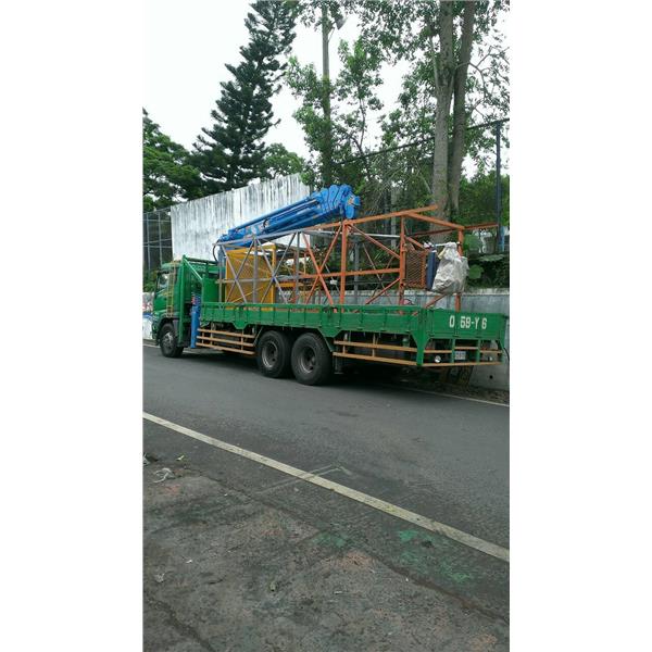 工程車