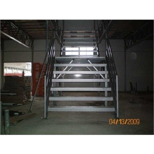 室內鋼構梯-昵豪有限公司