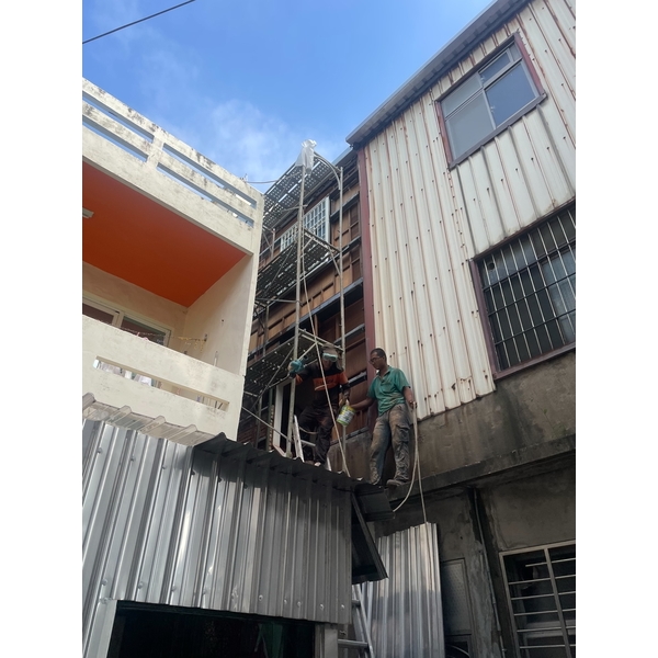外牆白鐵板封板工程 外牆白鐵板封板工程