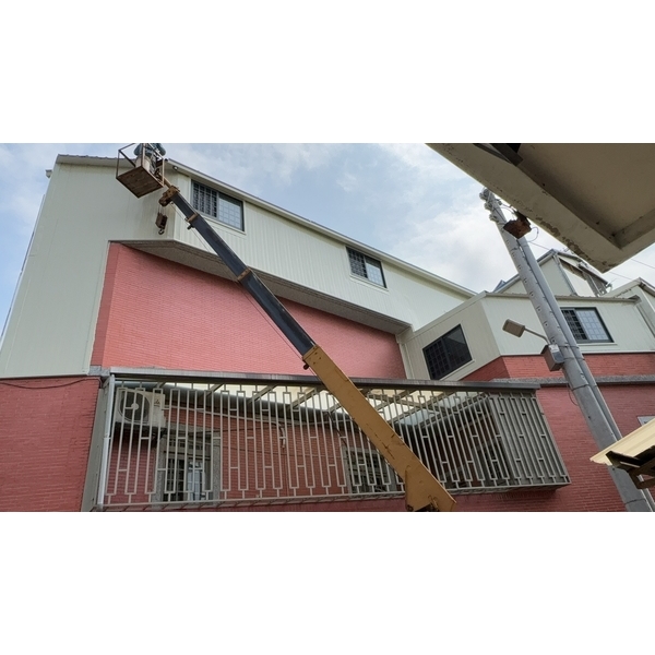 屋頂白鐵烤漆搭建工程