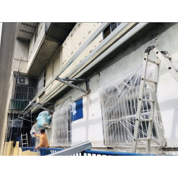 C型鋼結構遮雨棚