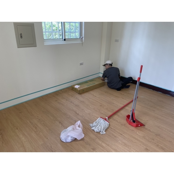 山上小木屋工程 山上小木屋工程