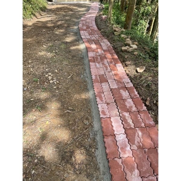 山上小木屋工程 山上小木屋工程