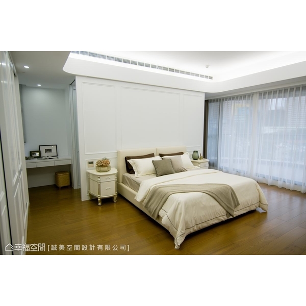 主臥房 主臥房