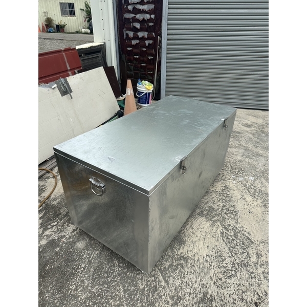 大型工具箱（附活動夾層）
