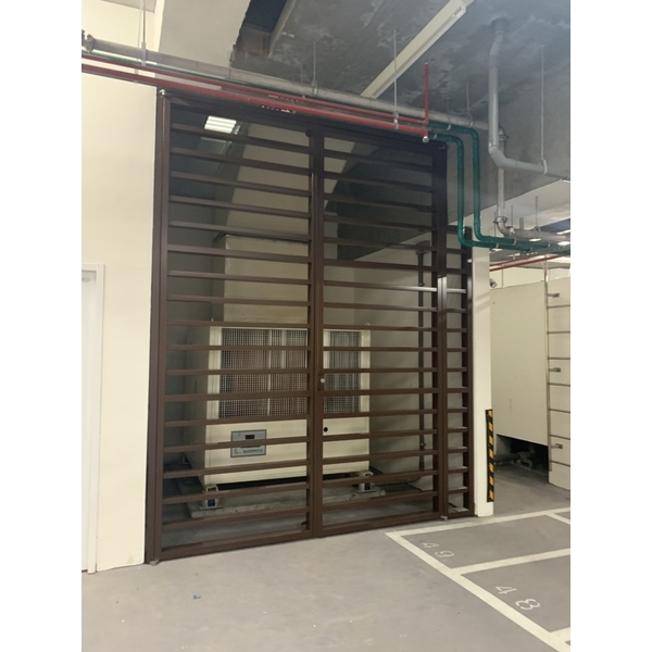 地下室隔柵門工程